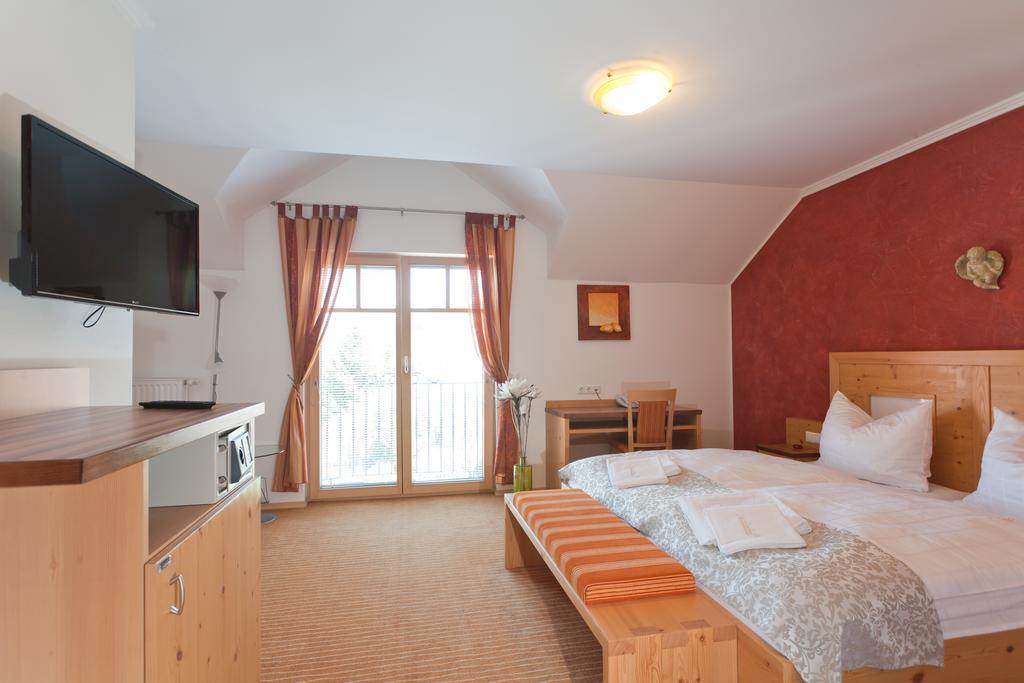 Landhotel Mariensaeule Wernstein am Inn Eksteriør billede